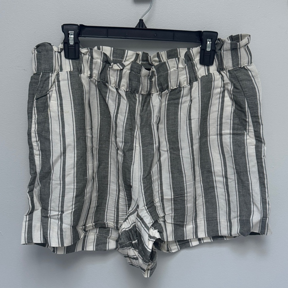 LOFT High Waist Striped Shorts - Gray and White